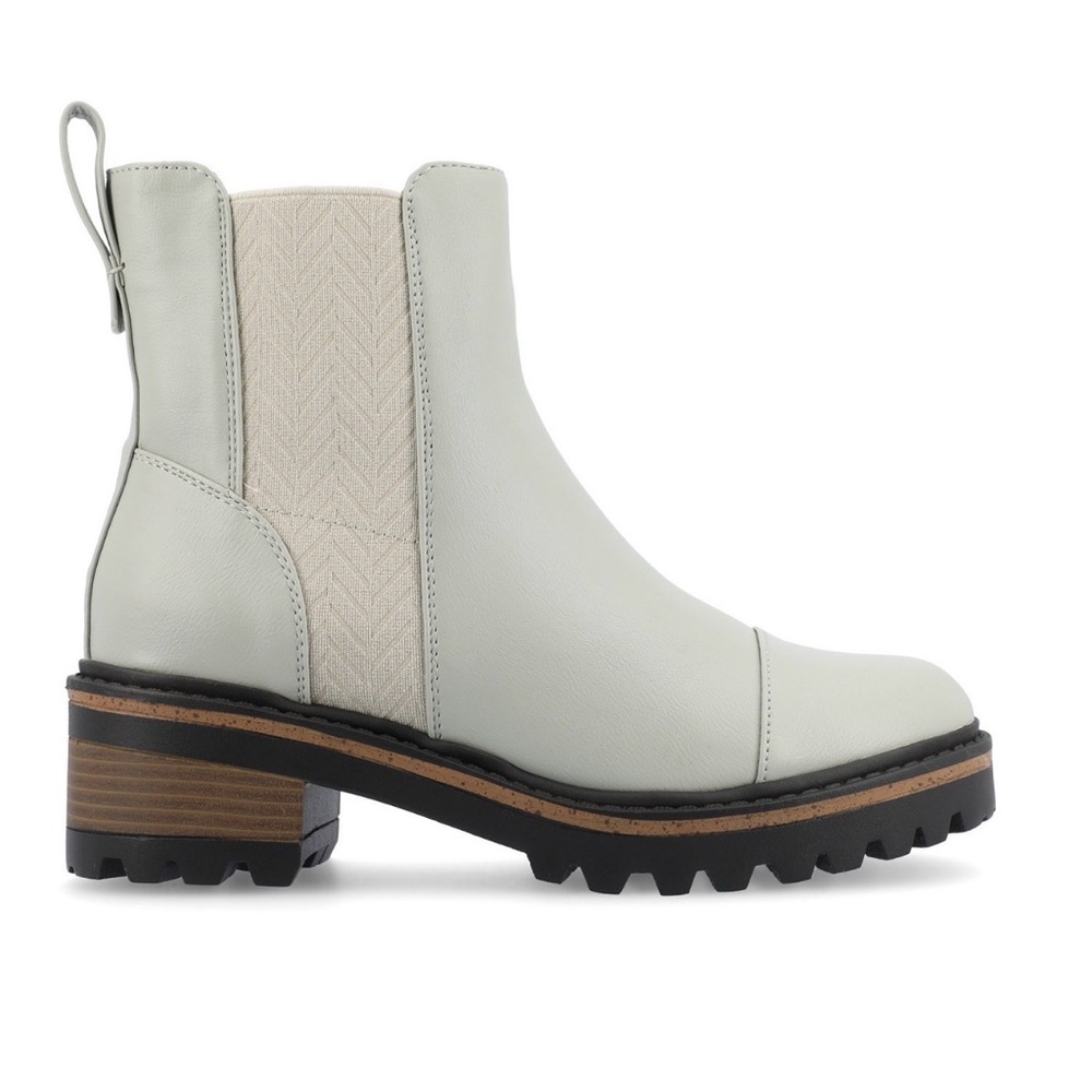 JOURNEE Collection Women's Mirette Lug Sole Booties - Picture 3 of 9